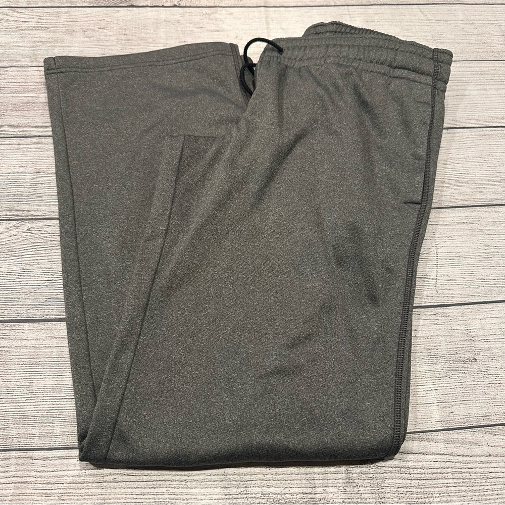 Under Armour storm sweatpants size M
